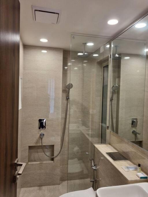 Classy 1Bhk In Hiranandani Powai Мумбай Екстериор снимка